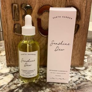 Earth Harbor Antioxidant Cleansing Oil, 2oz, New in Box